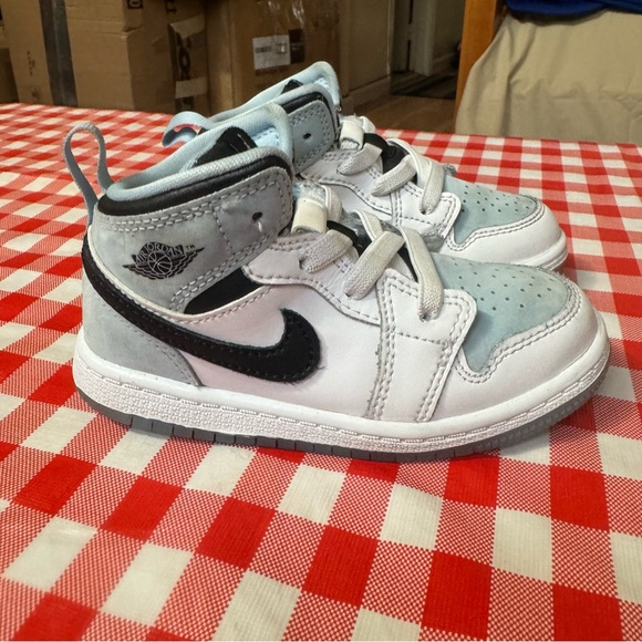 JORDAN 1 MID (TD) TODDLER US SIZE - 9 C - Picture 9 of 9